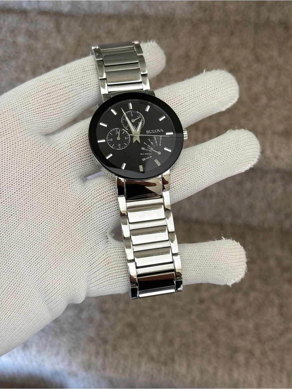 Bulova Men's Futuro Stainless Steel Silver 40mm Black Dial Watch